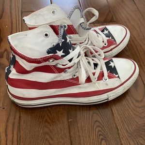USA converse high top, size 8, great condition.